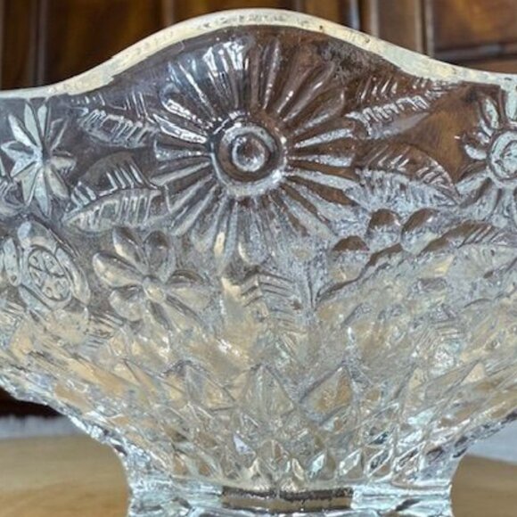 Vintage Floral Cut Diamond Shape Scalloped Edge Crystal Pedestal Dish - Picture 3 of 8